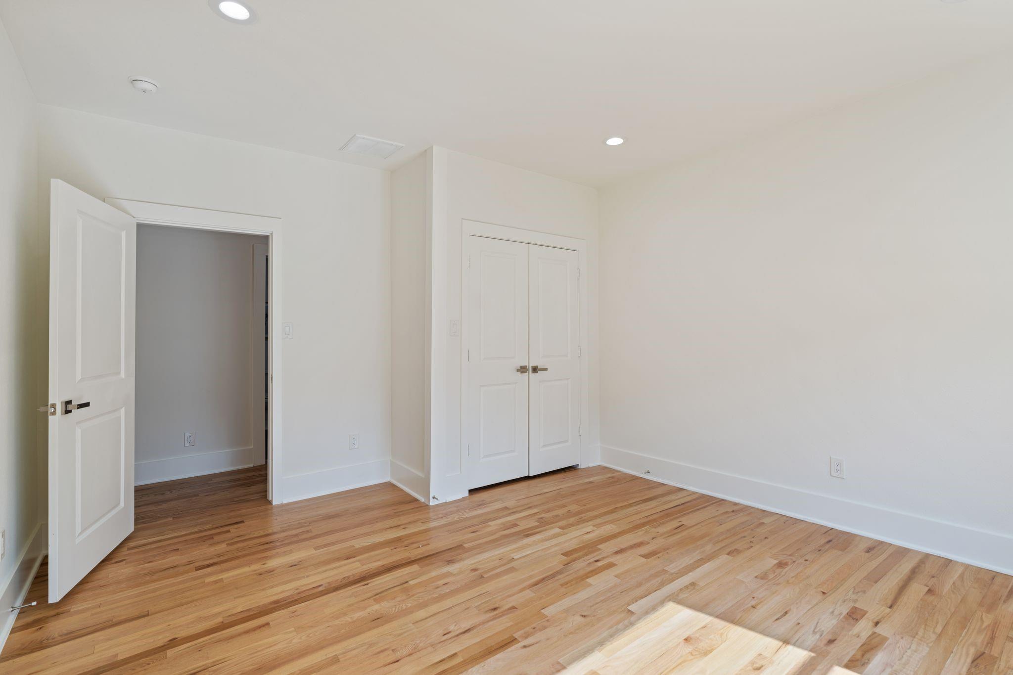 2801 Rosewood Street