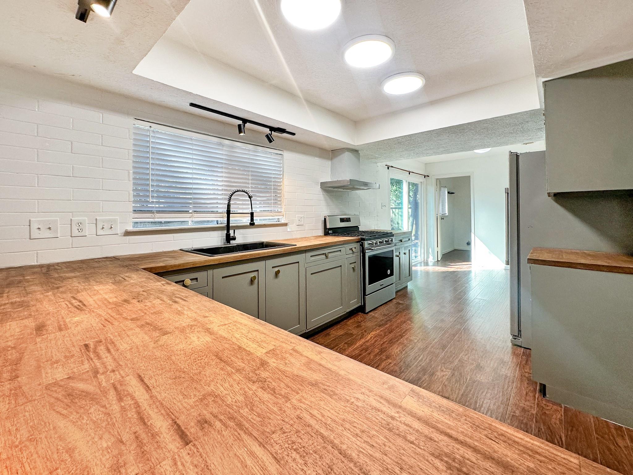 3230 Beaver Glen Drive, Houston