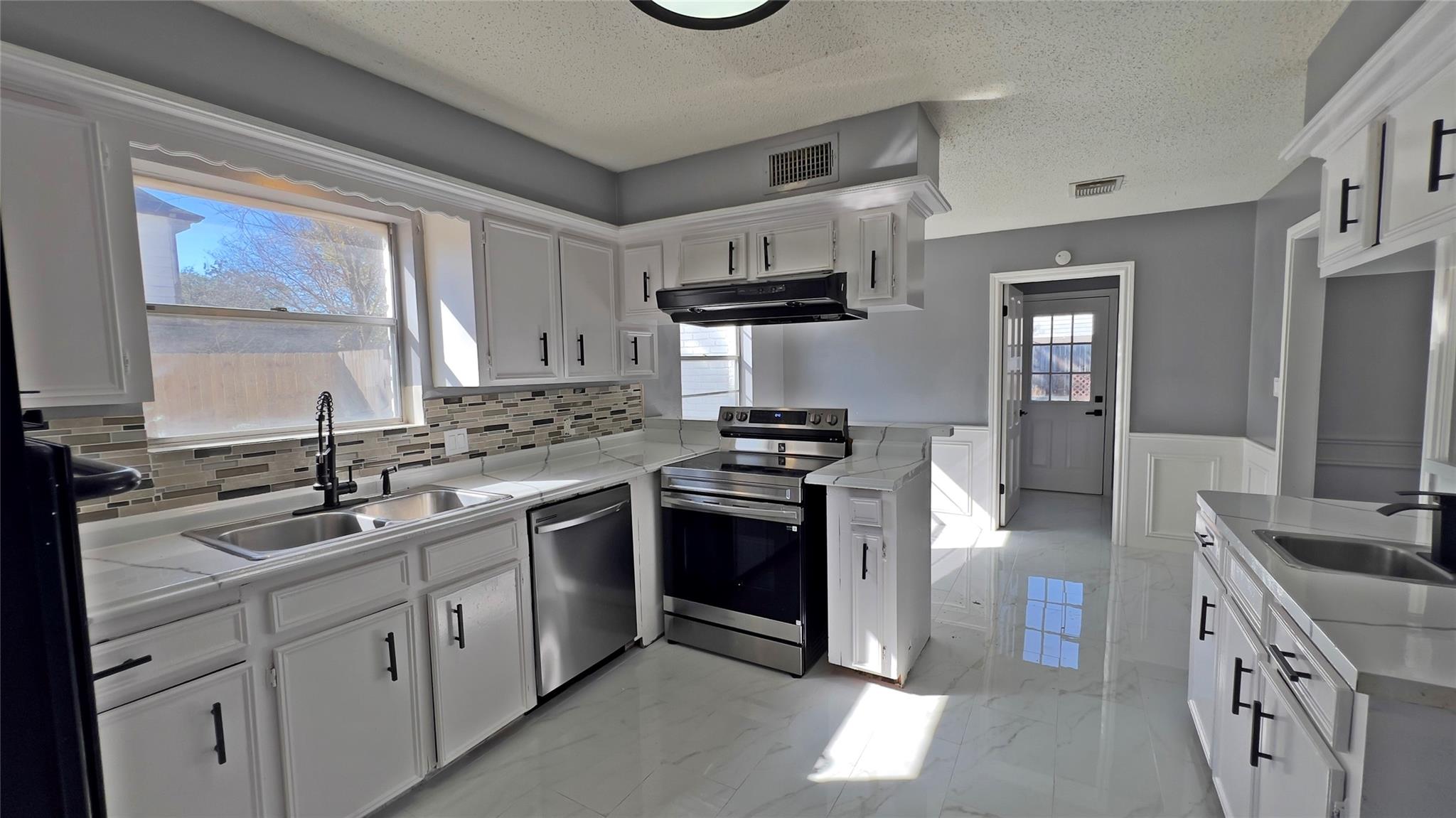 3922 Highpines Drive