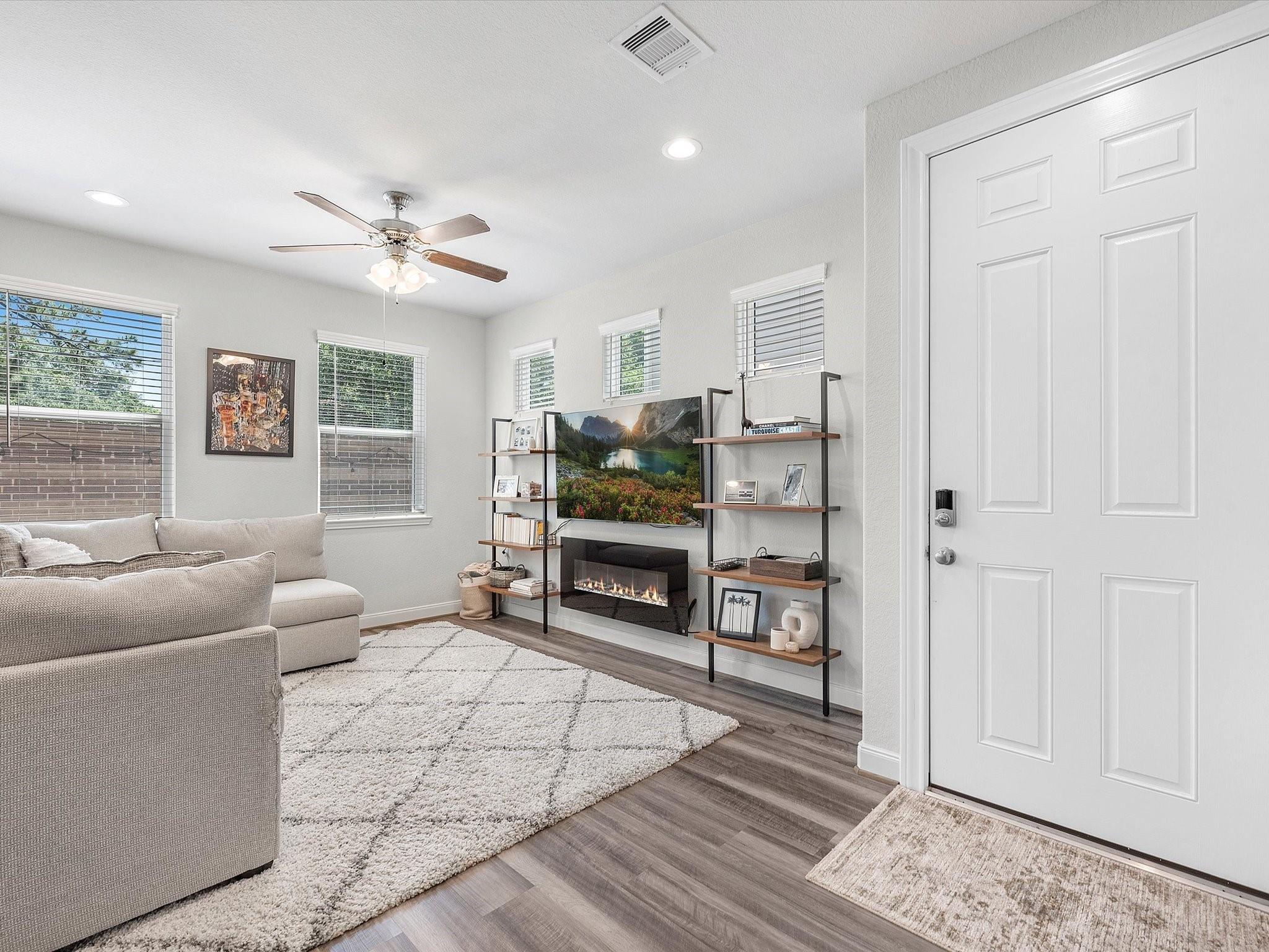 3112 Flower Market Lane