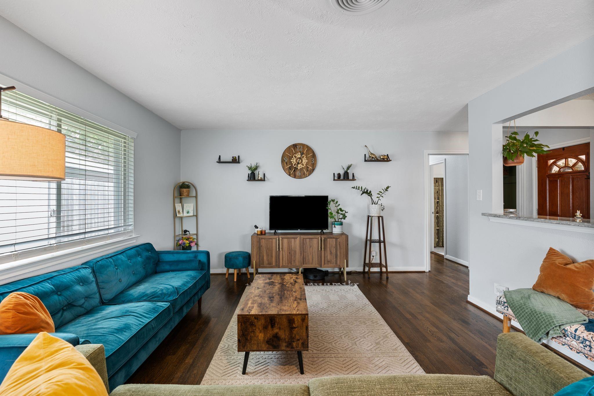 5230 Saxon Drive