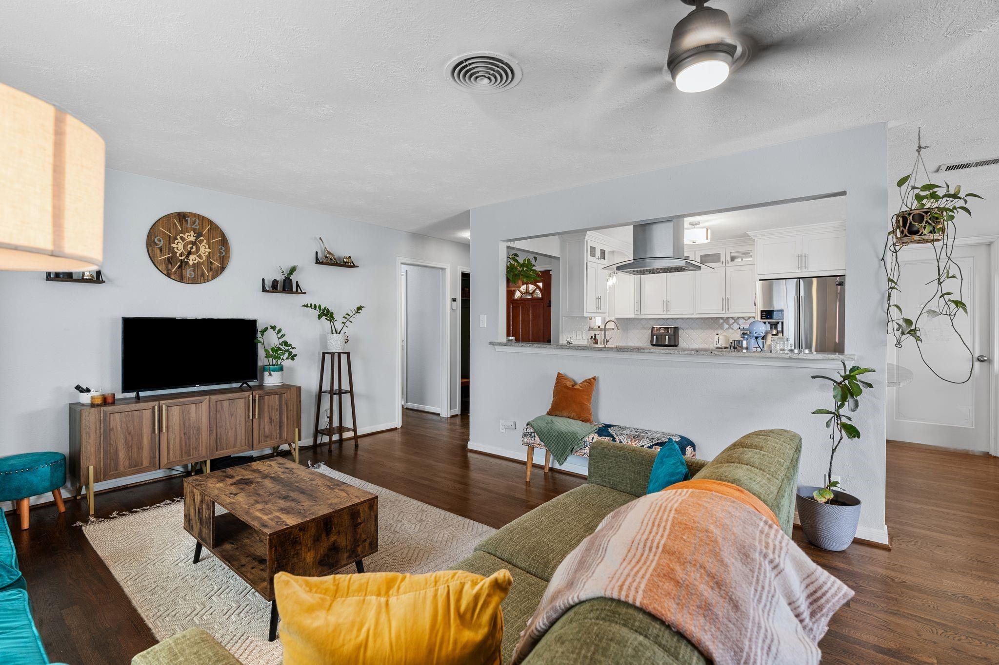 5230 Saxon Drive