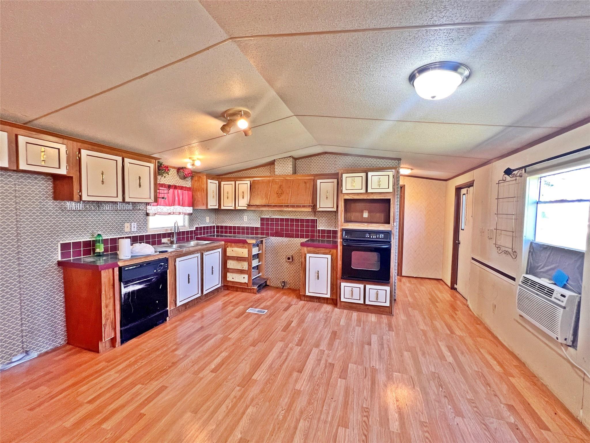 8835 Escondido Street