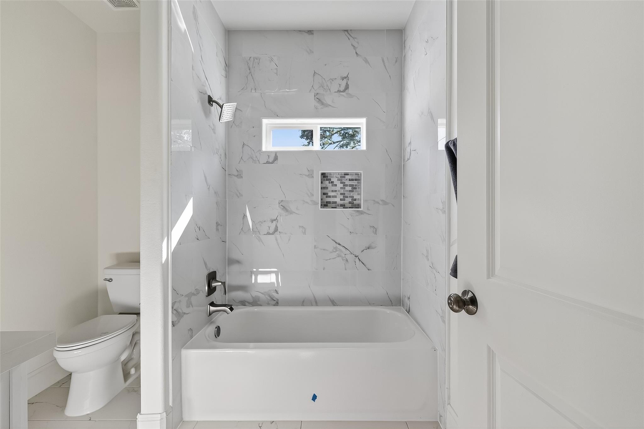 1435 Overhill Street