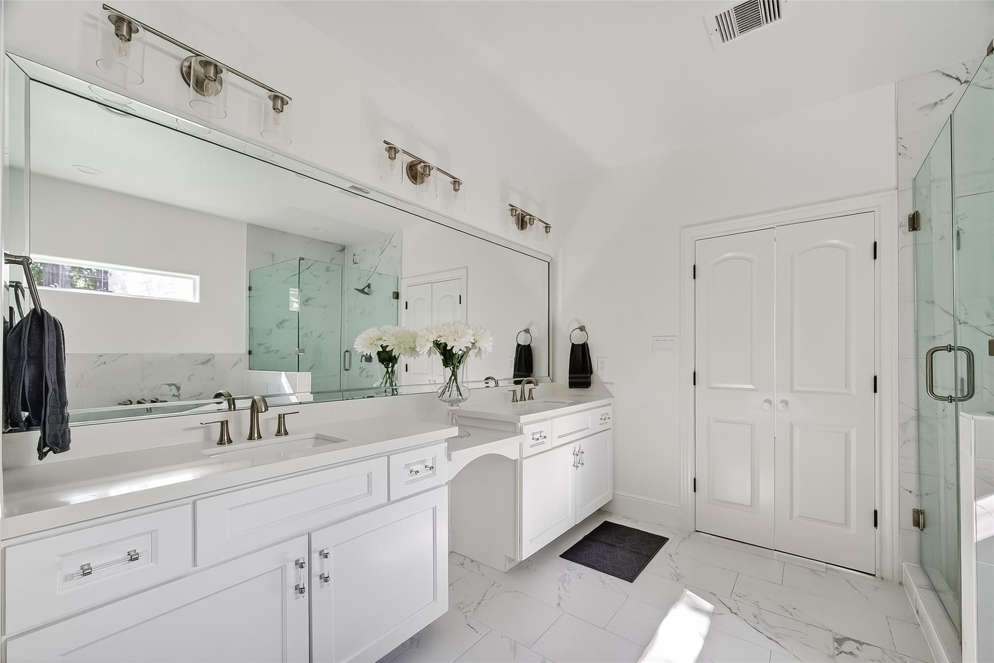 1435 Overhill Street