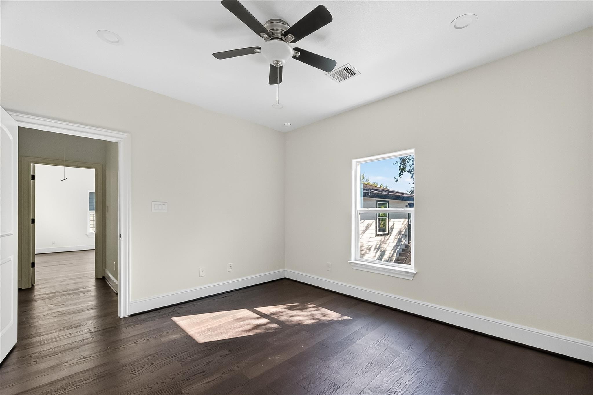 1435 Overhill Street