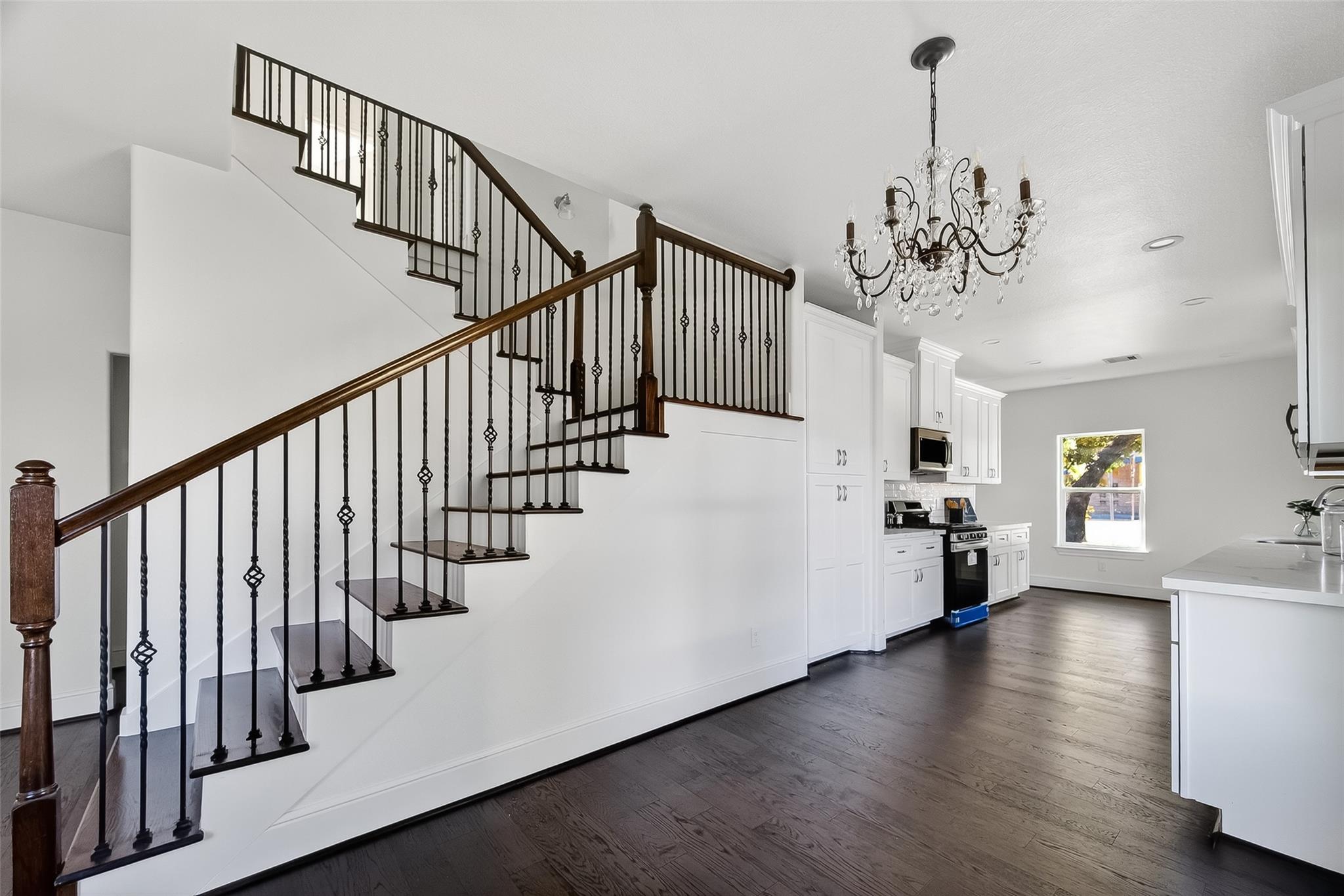 1435 Overhill Street