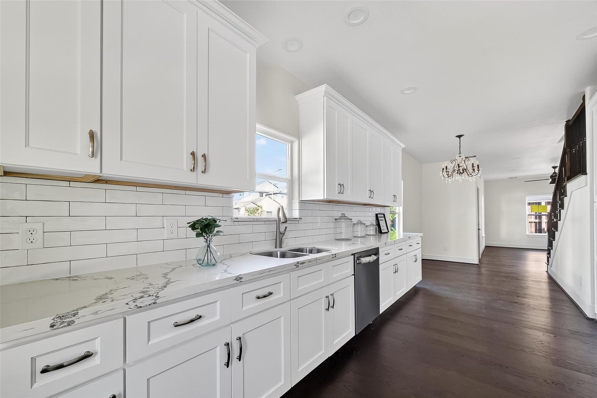 1435 Overhill Street