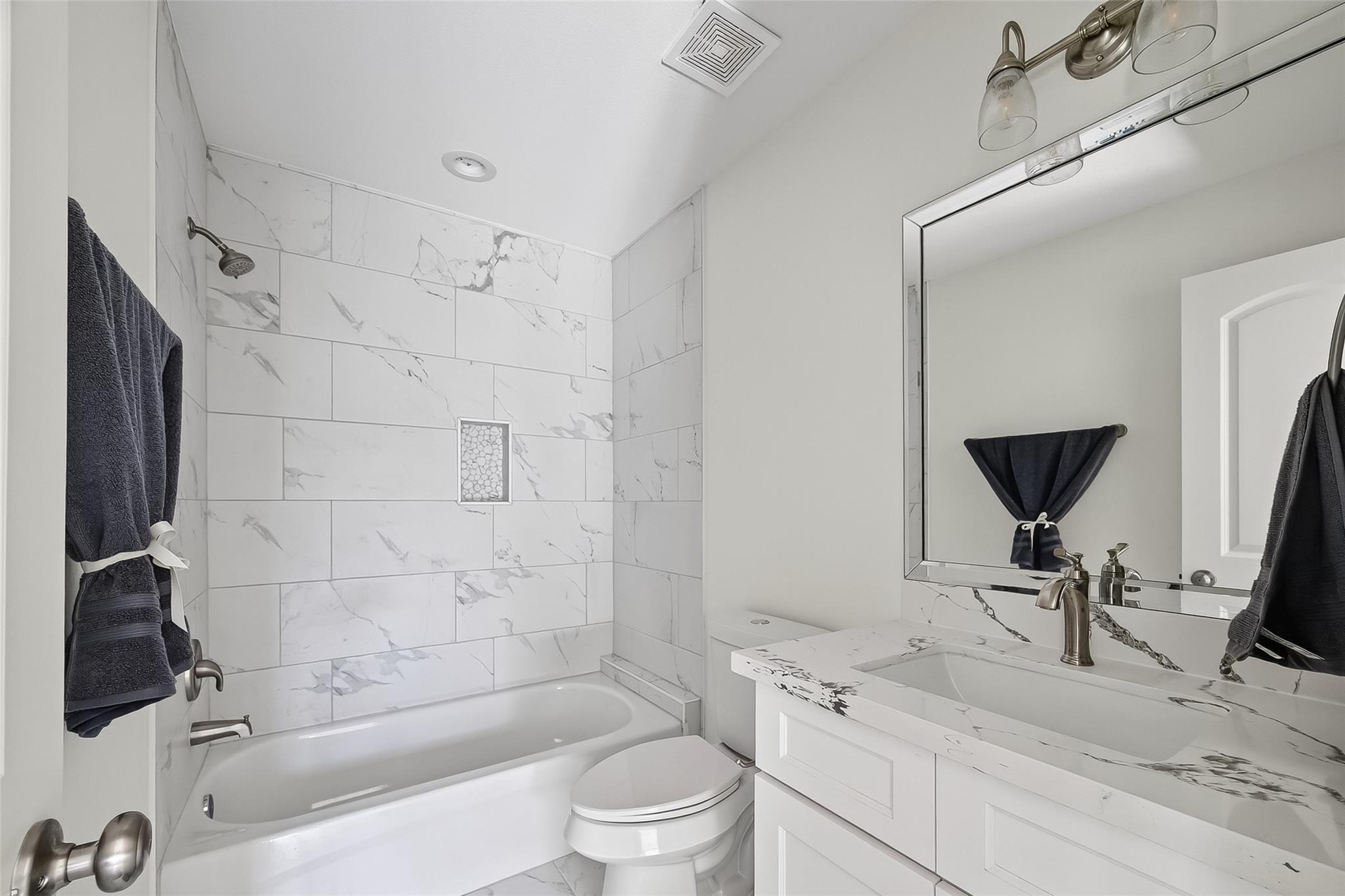 1435 Overhill Street