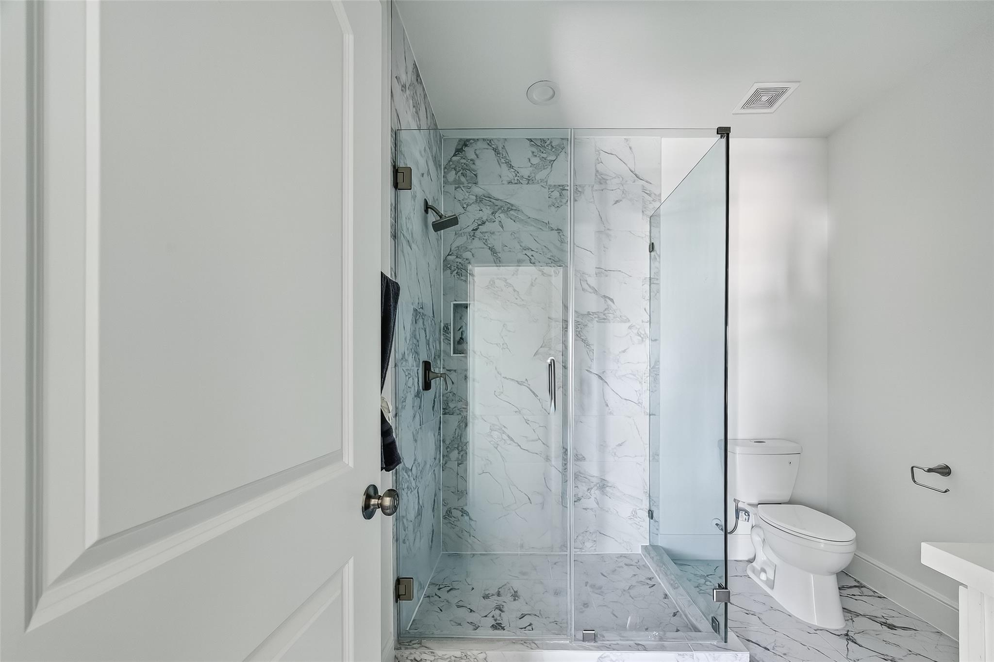 1435 Overhill Street