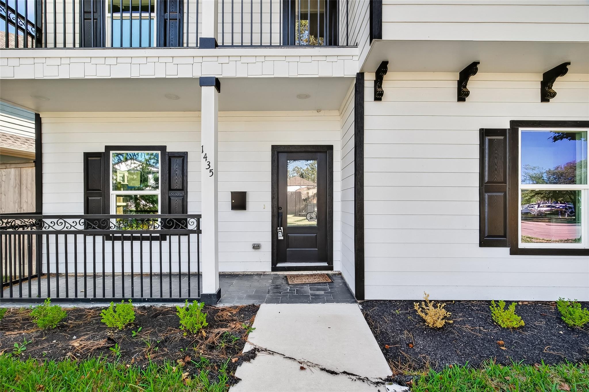 1435 Overhill Street