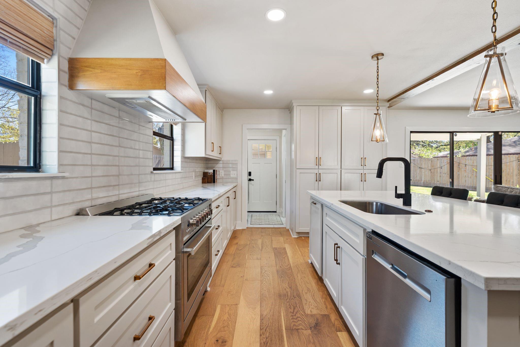 1410 Oak Stream Drive