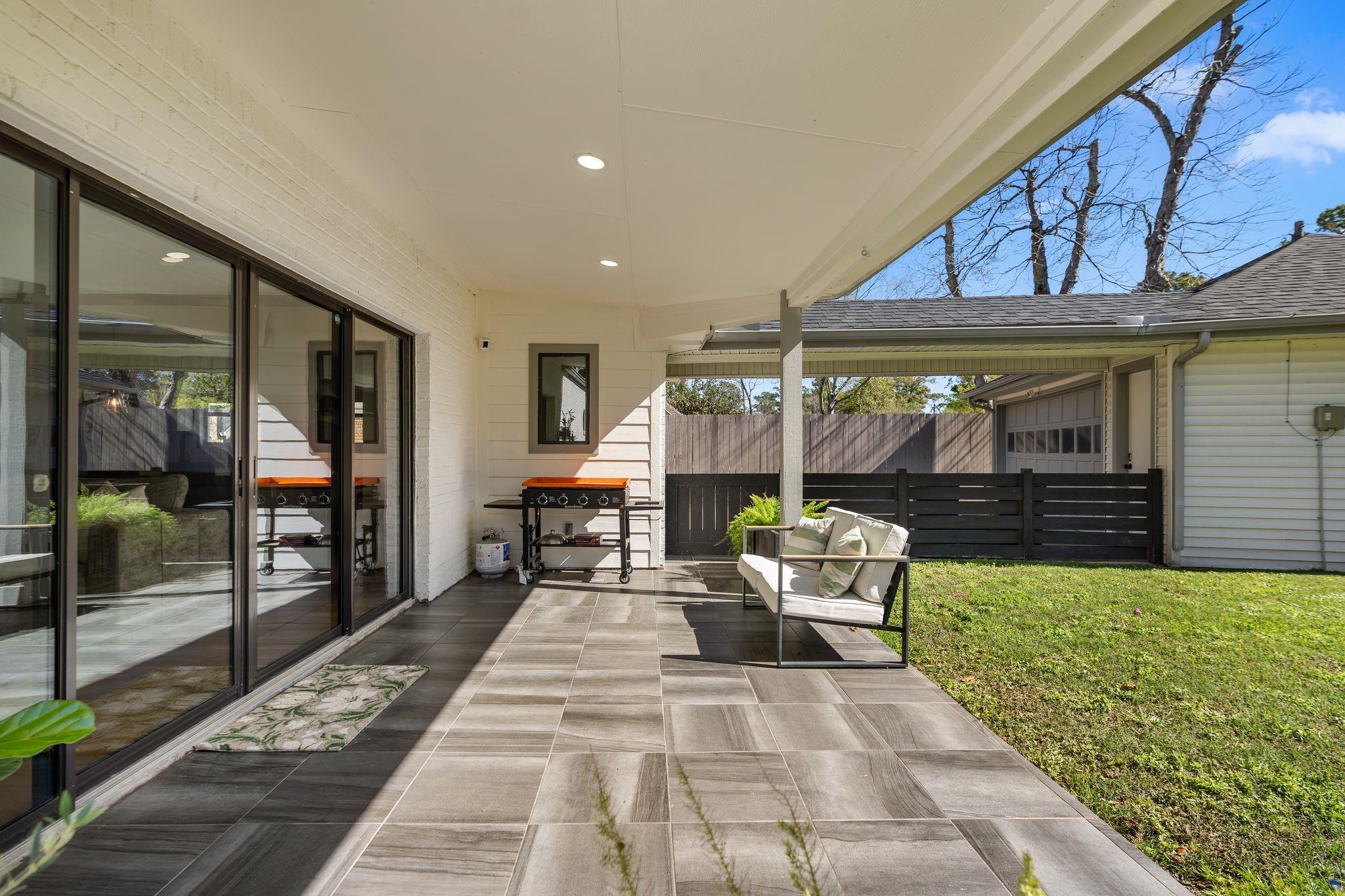 1410 Oak Stream Drive