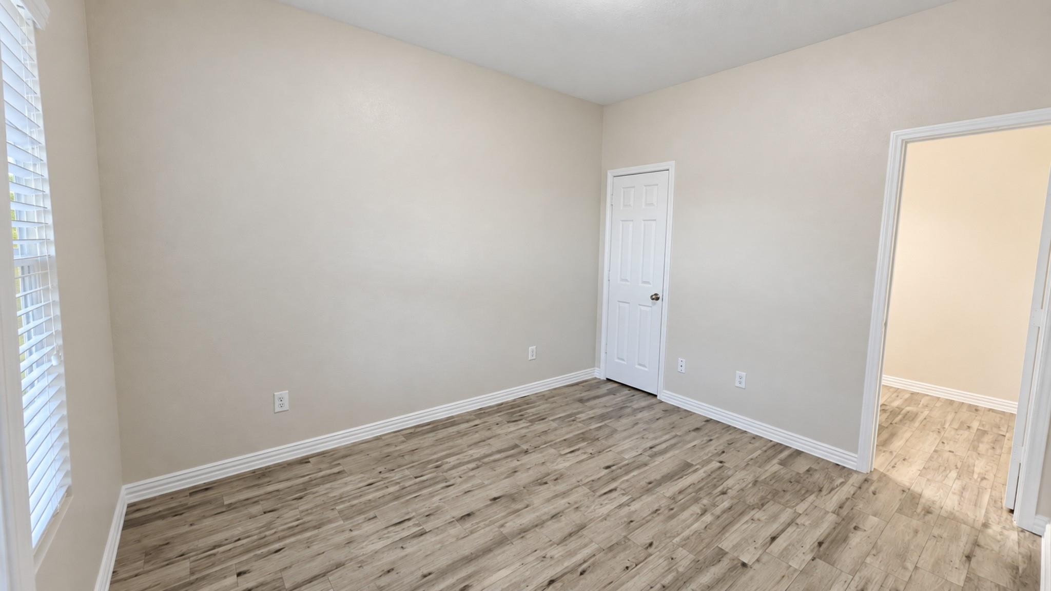 12102 Kings Fall Drive