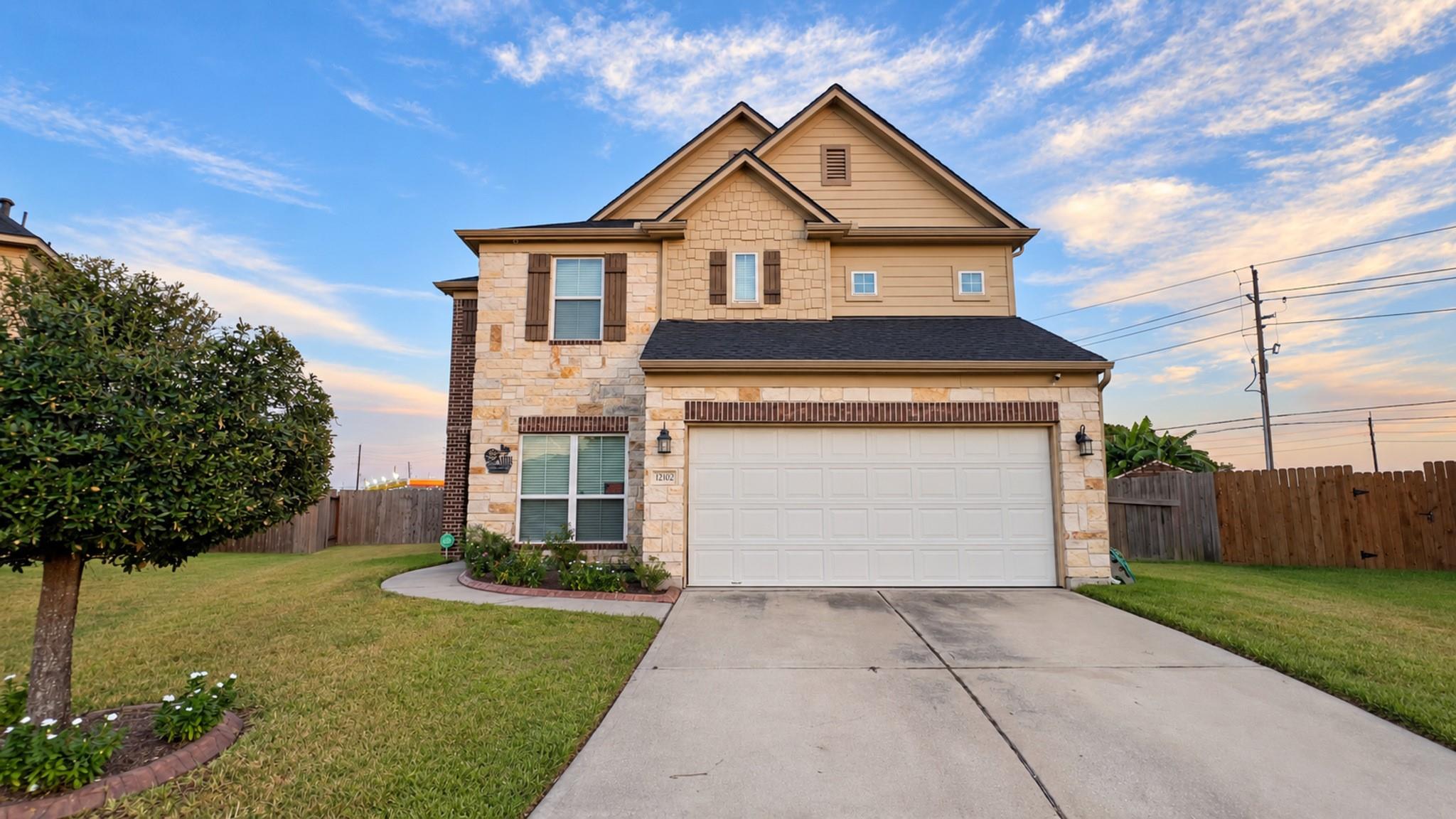 12102 Kings Fall Drive