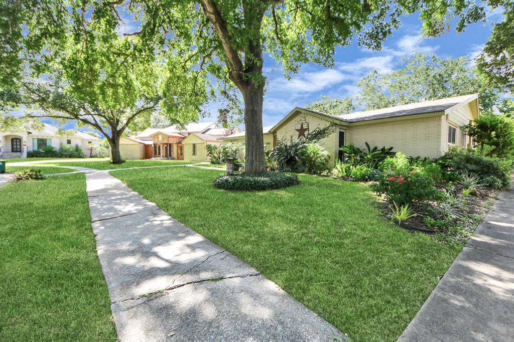 5642 Dumfries Drive