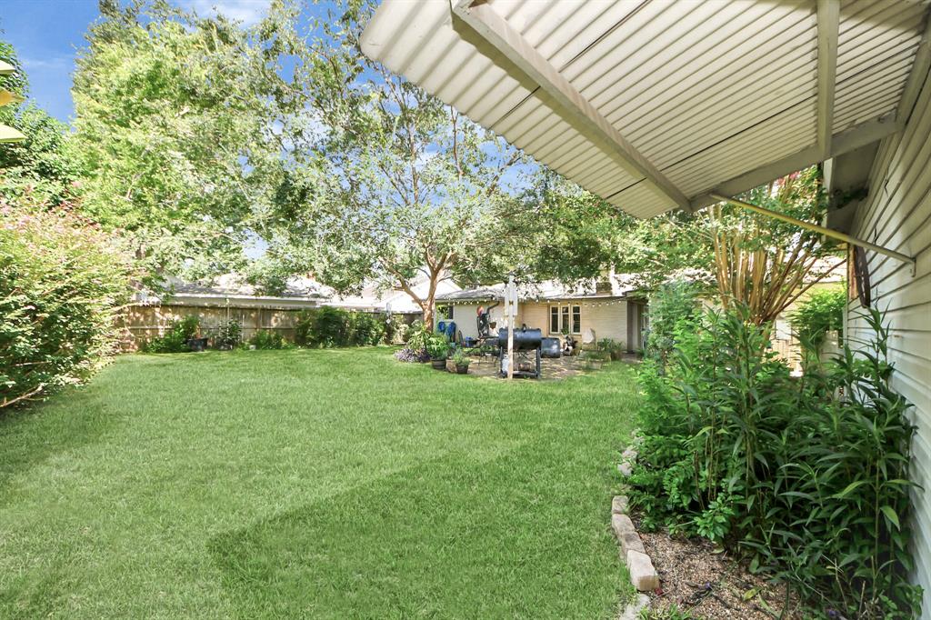 5642 Dumfries Drive
