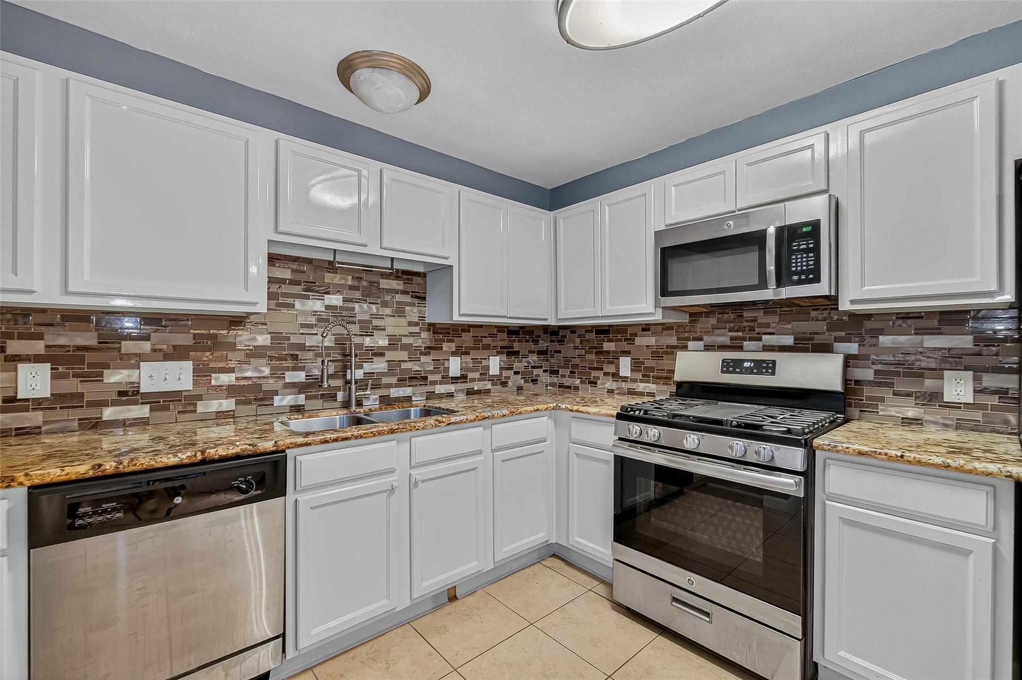6328 Mountain Pines Lane