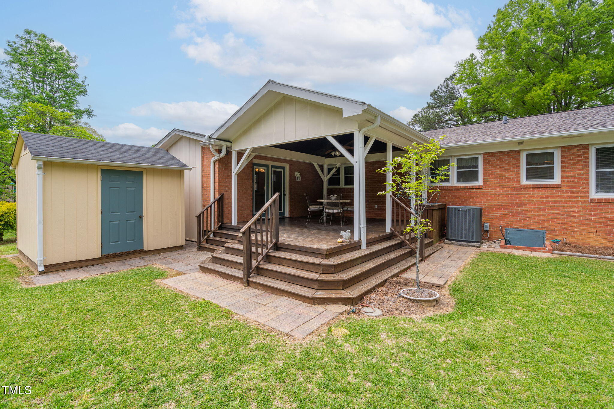 3913 Vesta Drive