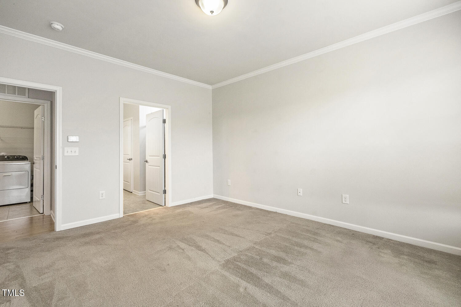 2425 Fiddich Lane