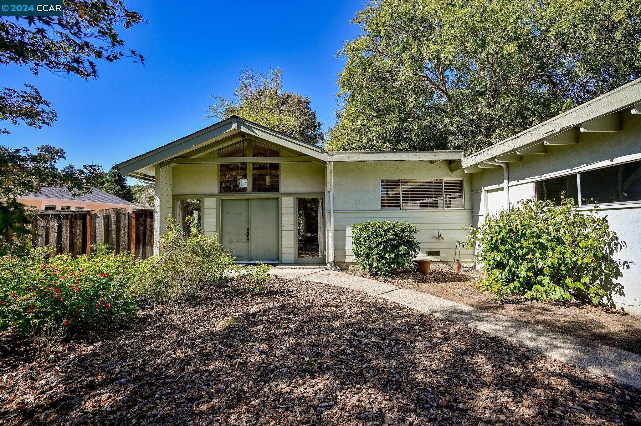 51 Alder Ave