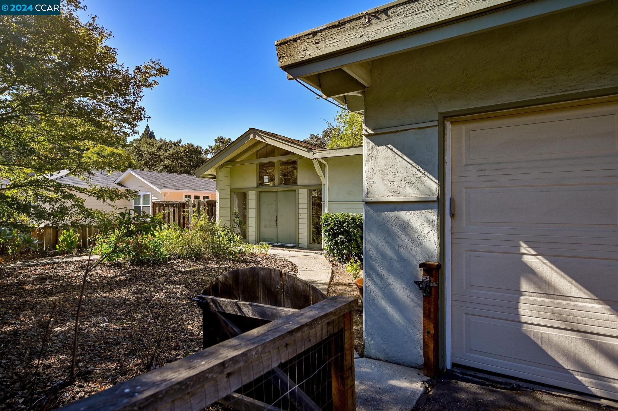 51 Alder Ave