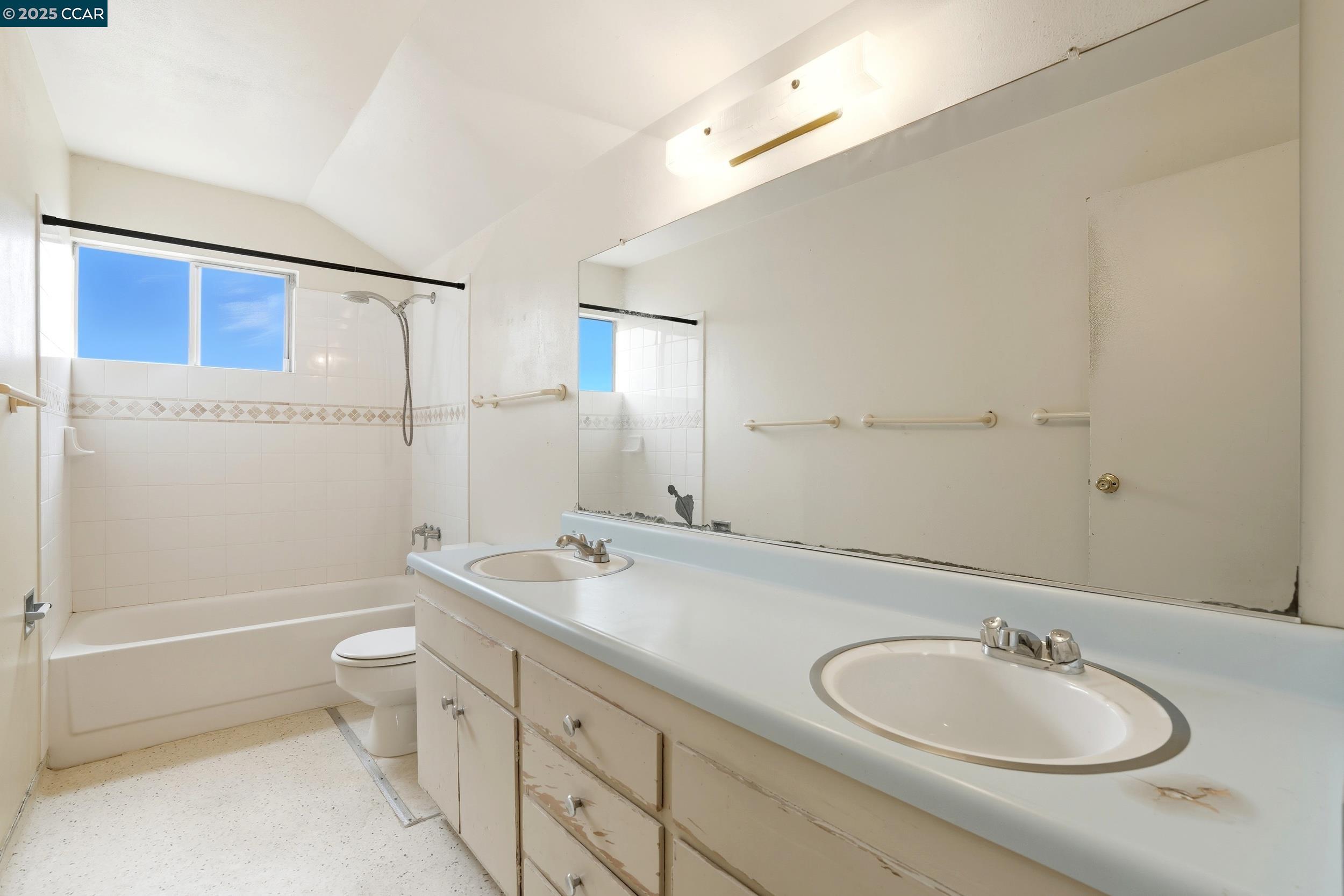 1341 Edinburgh Ct, Concord