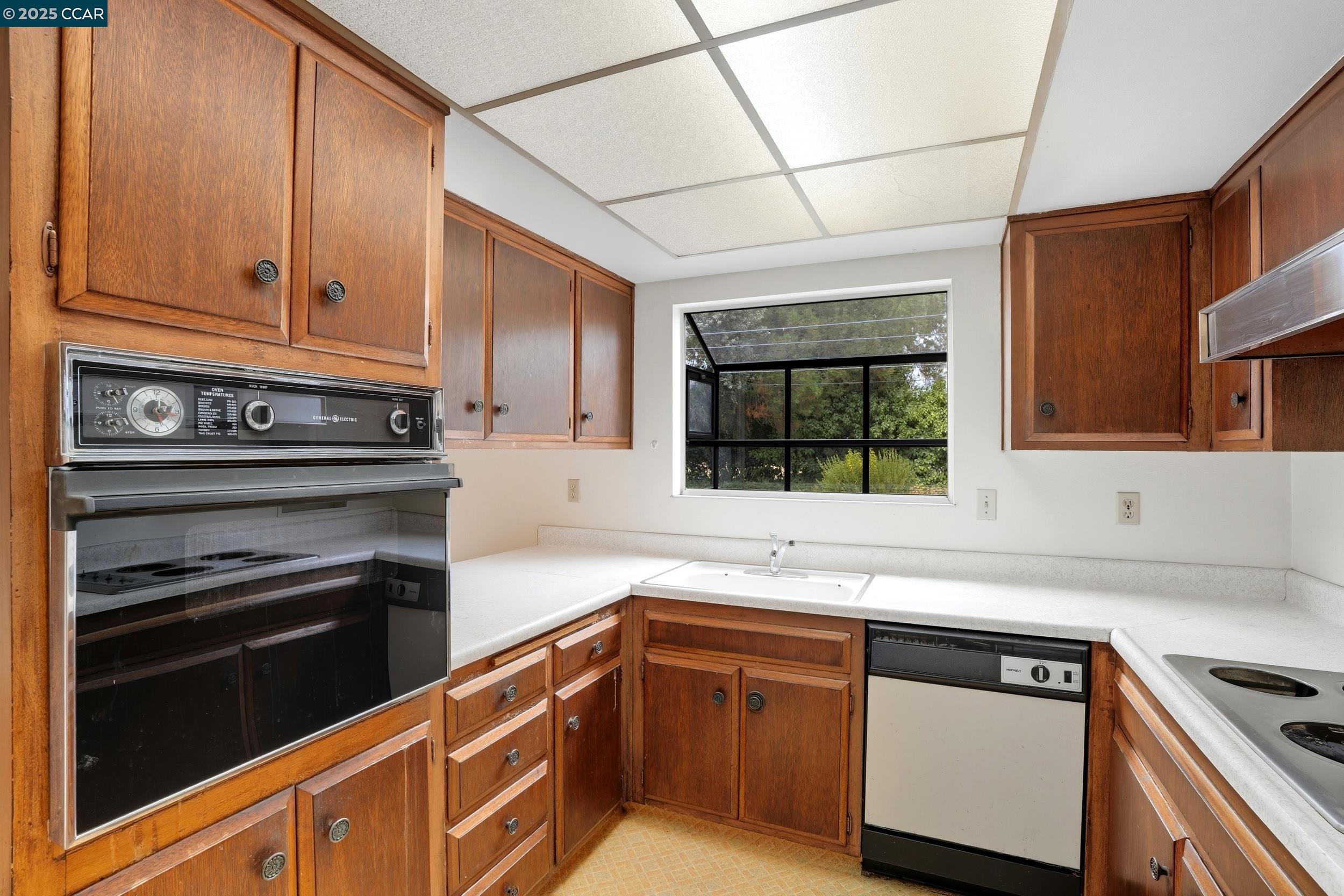 1341 Edinburgh Ct, Concord