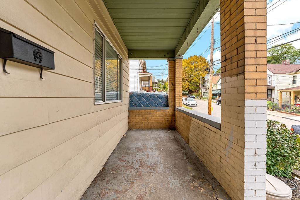 7 Sylvania Ave