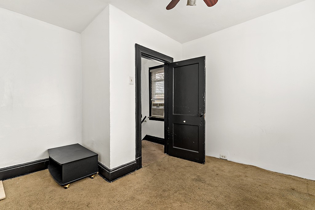 7 Sylvania Ave