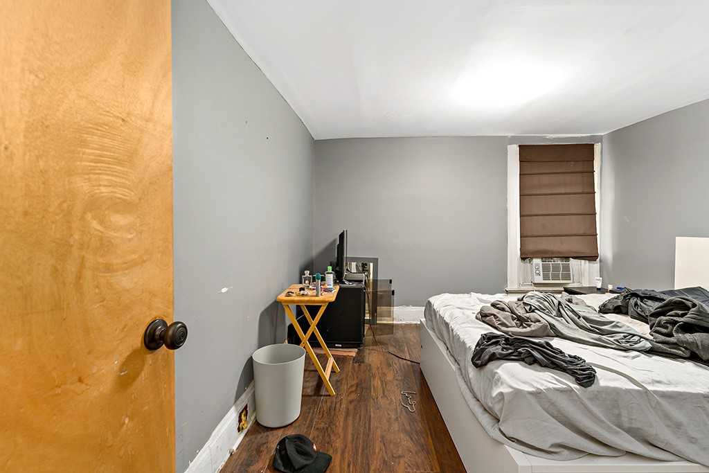 7 Sylvania Ave