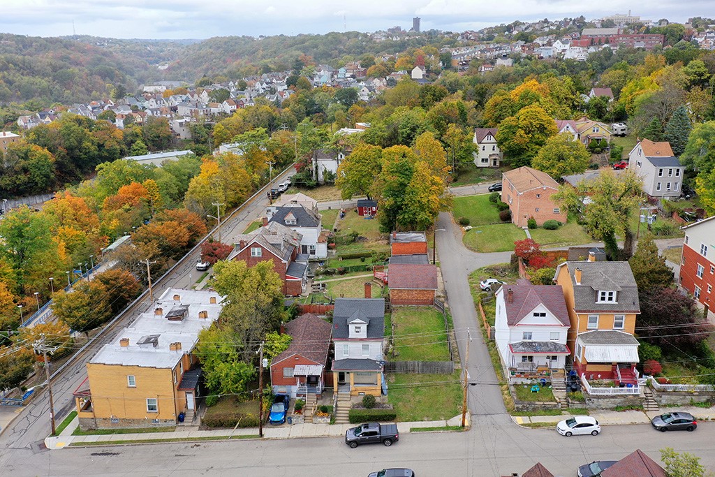 7 Sylvania Ave