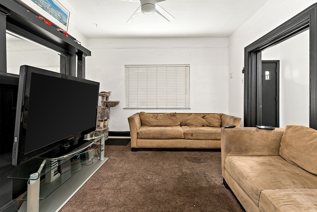 7 Sylvania Ave