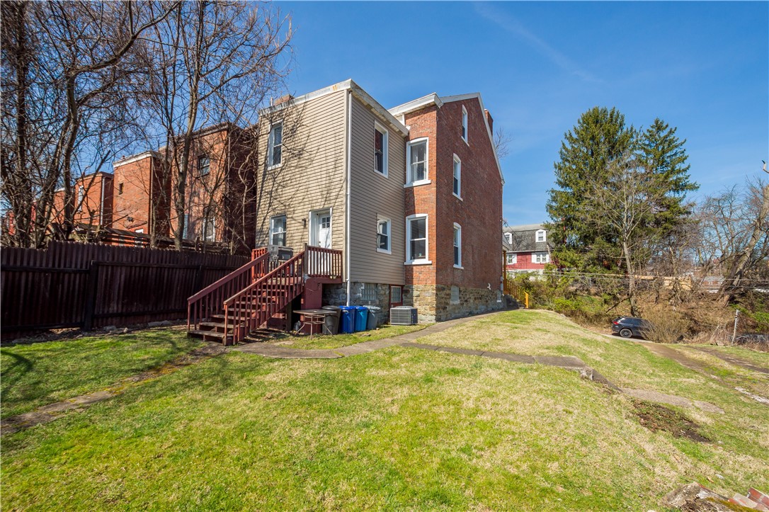 133 Hawkins Avenue