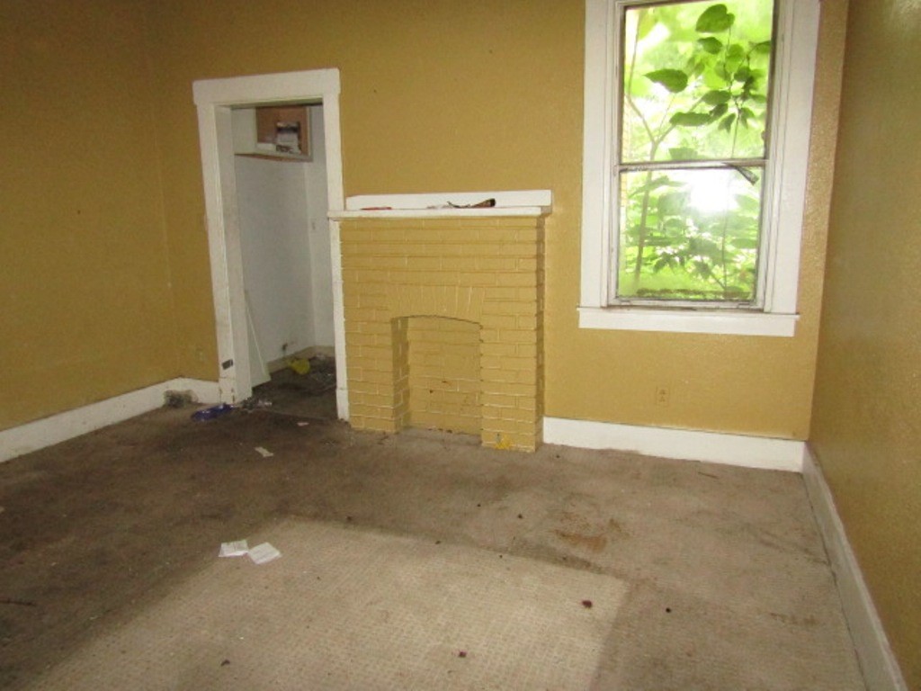 516 Paulson Ave