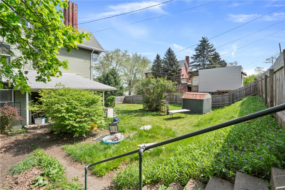 704 E 10th Ave