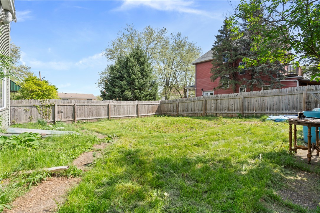 704 E 10th Ave