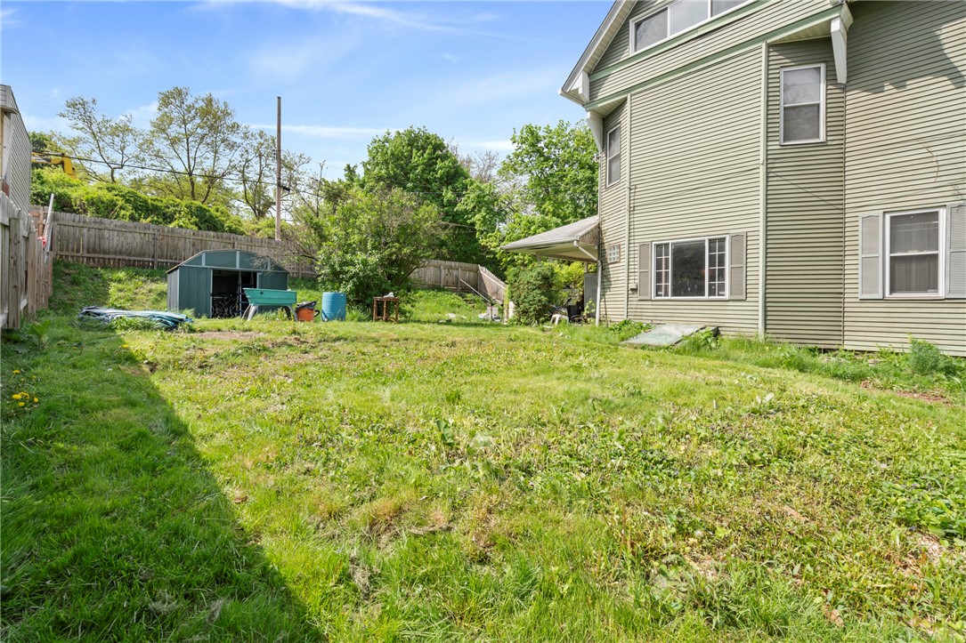 704 E 10th Ave