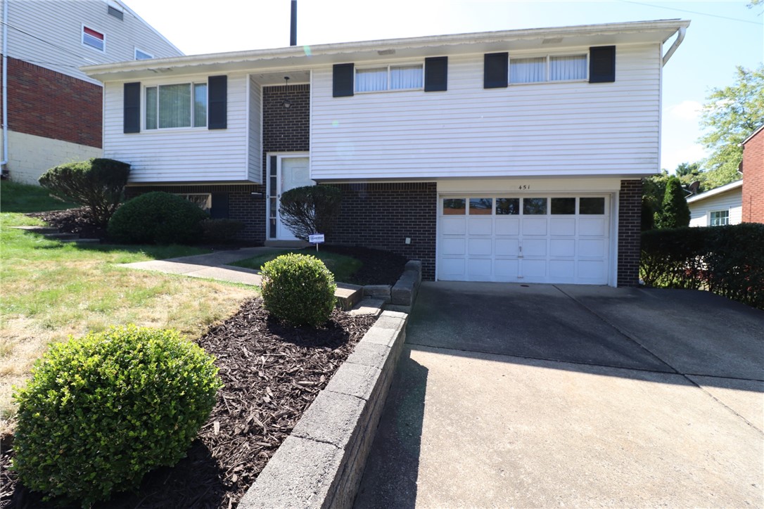 451 GROVE RD