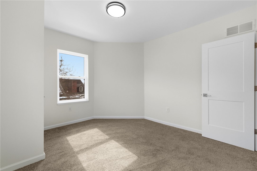 303 Elsdon Street