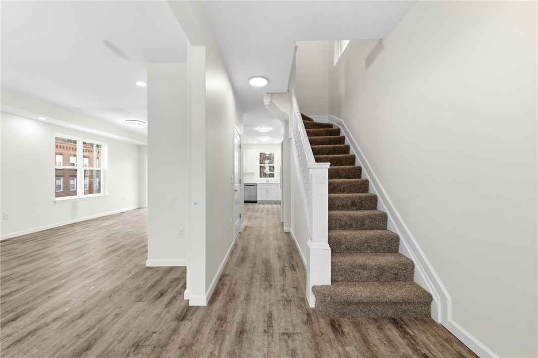 303 Elsdon Street