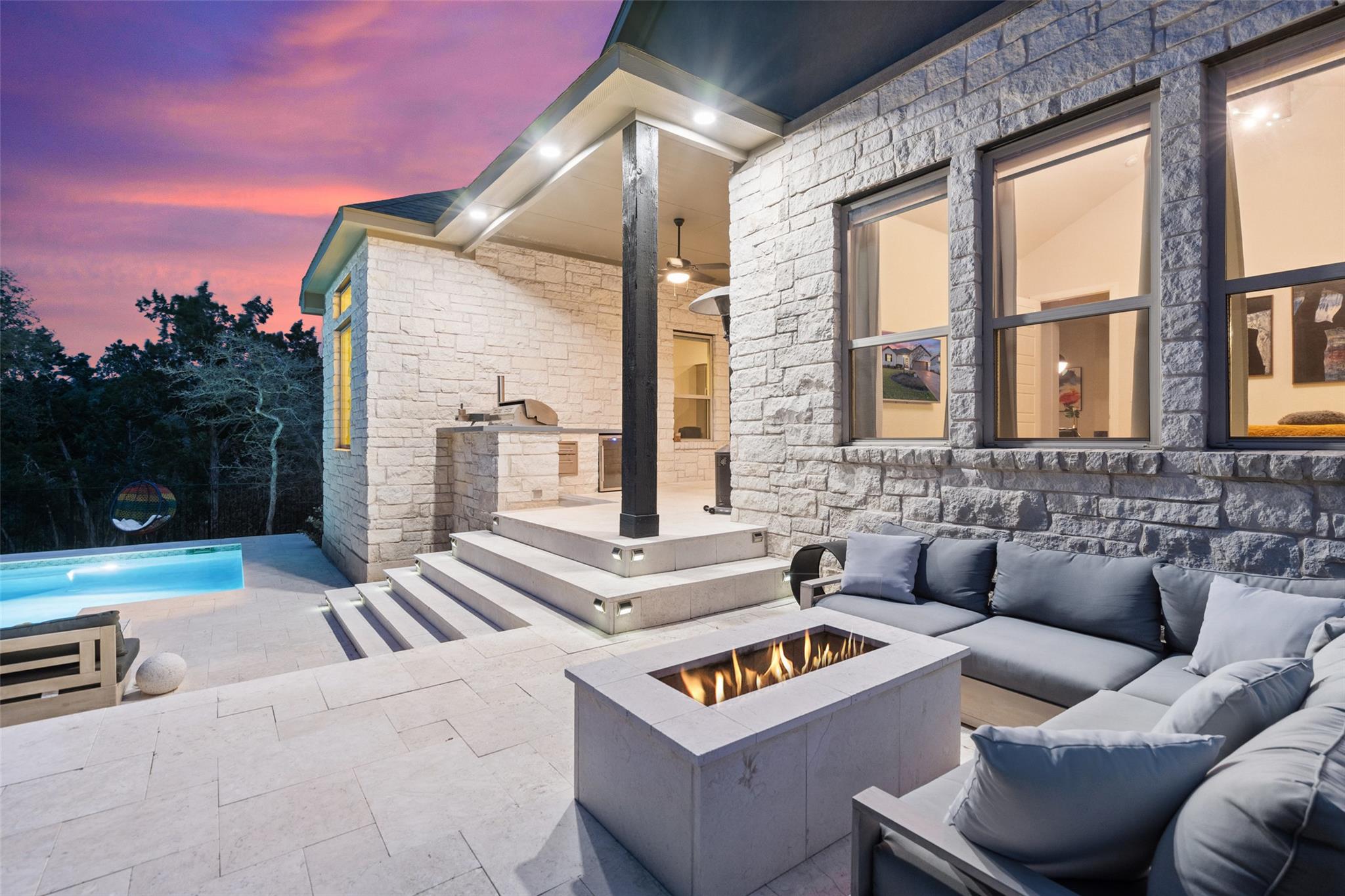 216 Vista Village CV