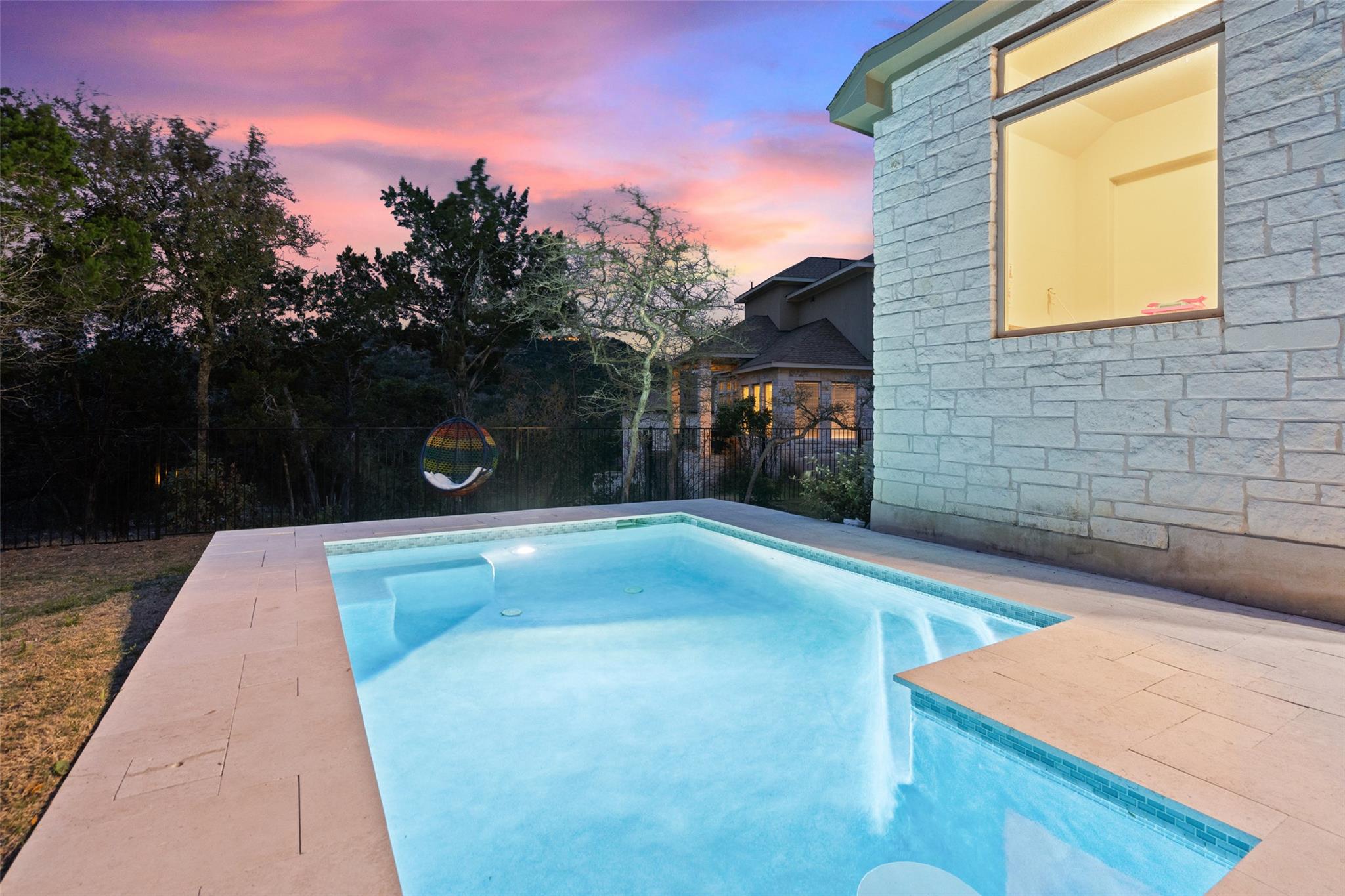216 Vista Village CV