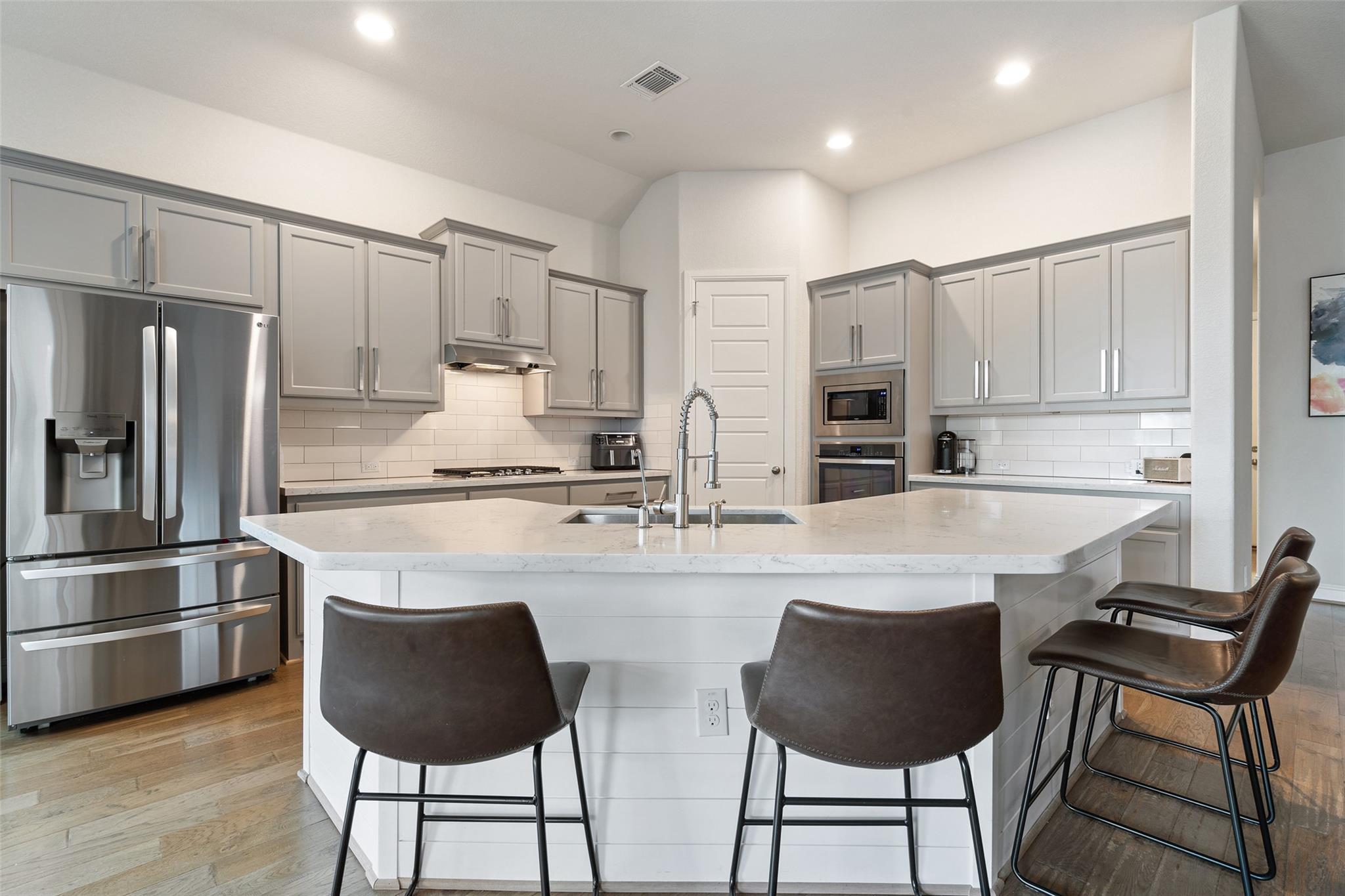 216 Vista Village CV