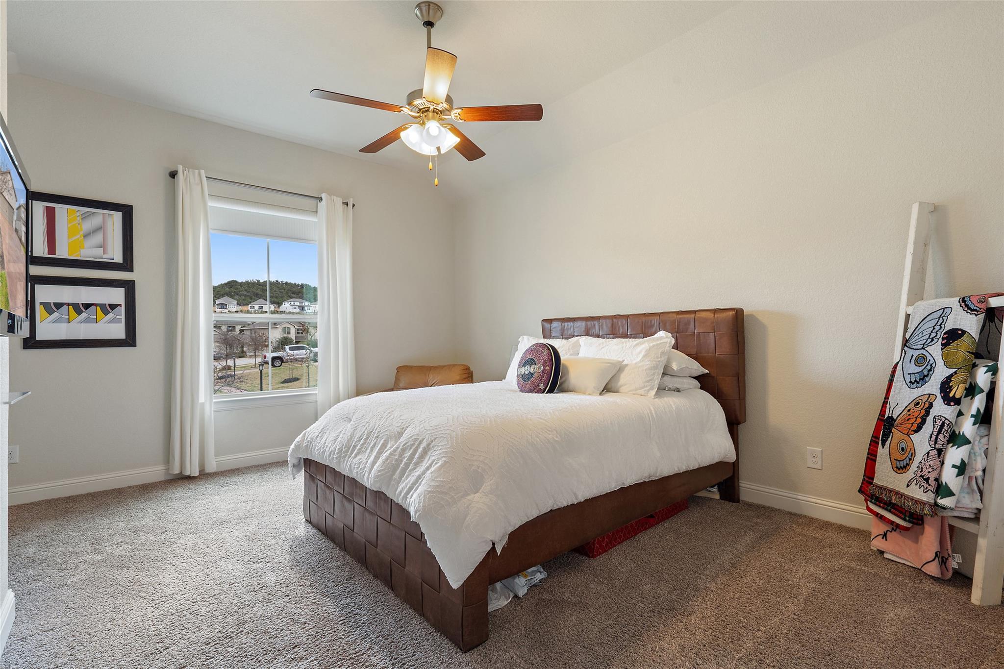 216 Vista Village CV