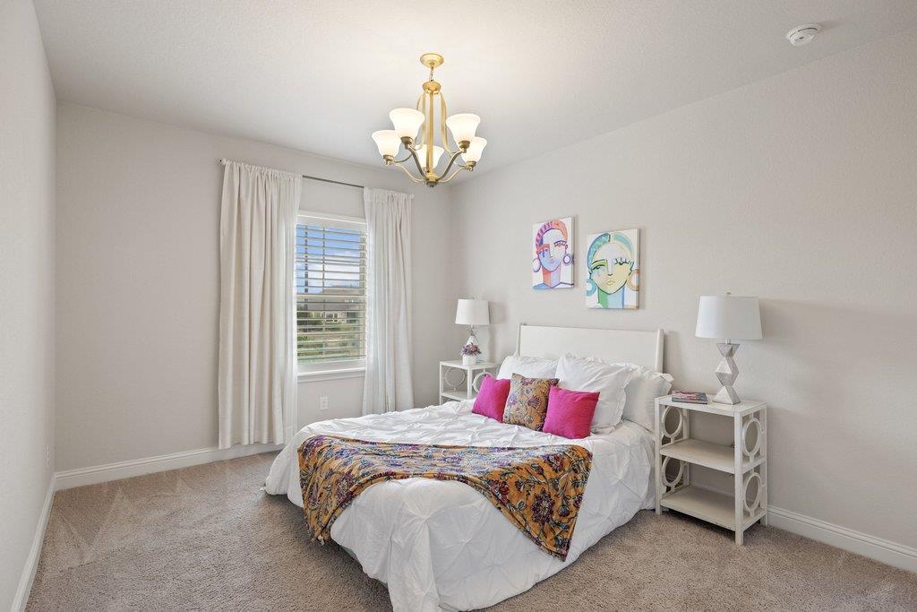205 Woodlands CT