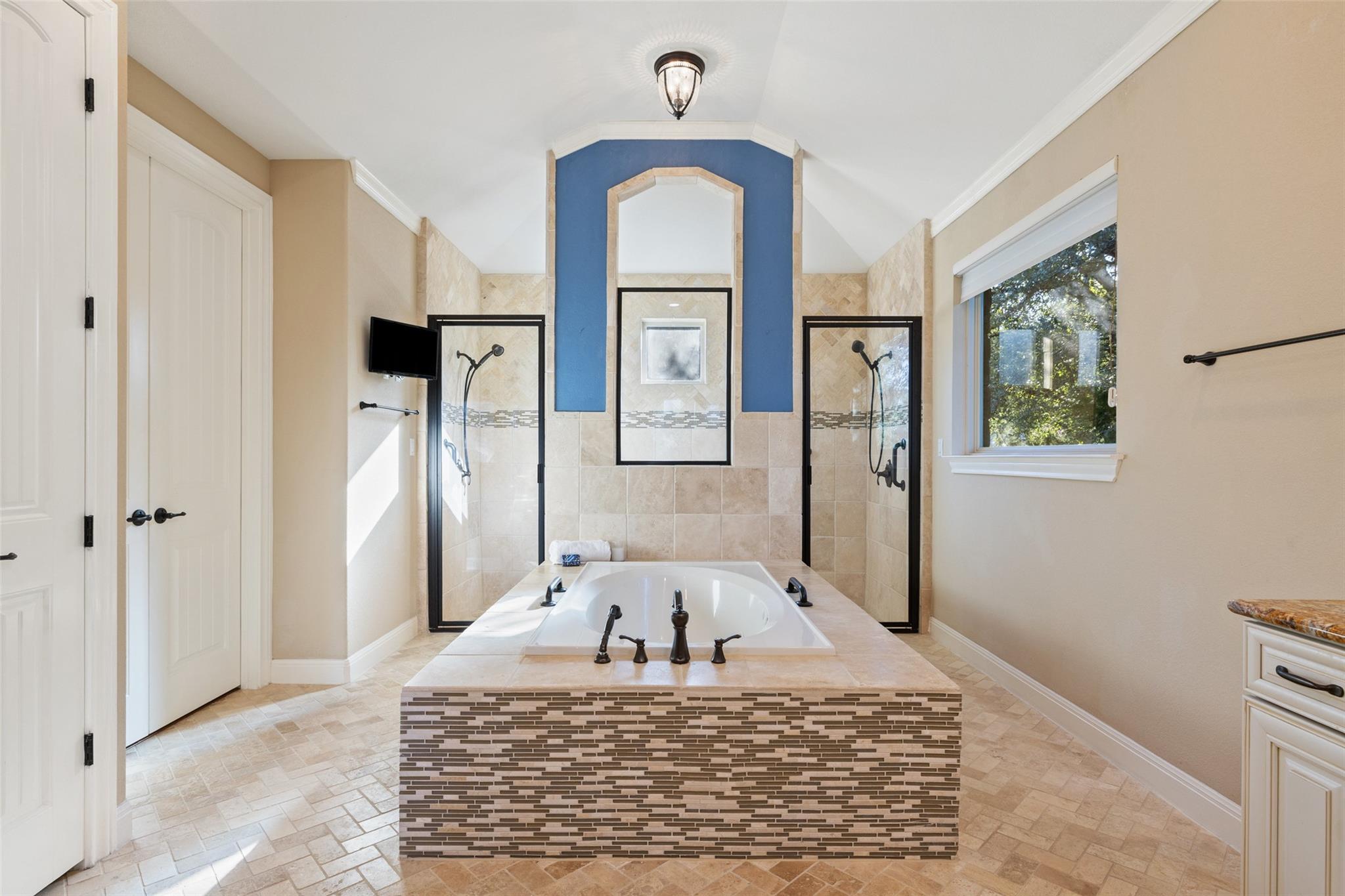 407 Bella Montagna CIR