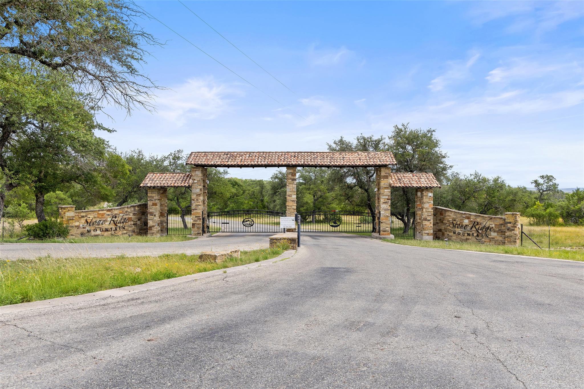 1087 (Lot 49) Stone Ridge Mountain DR