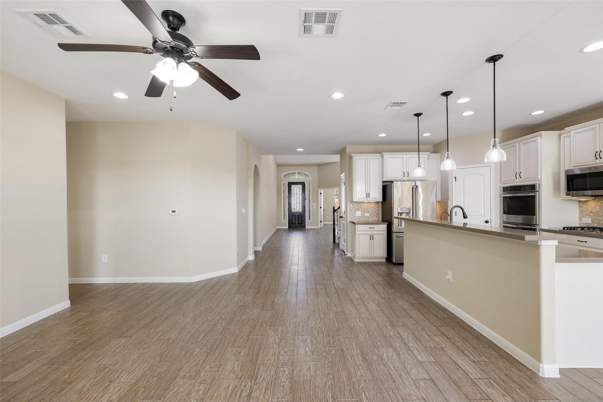 11512 Reading WAY