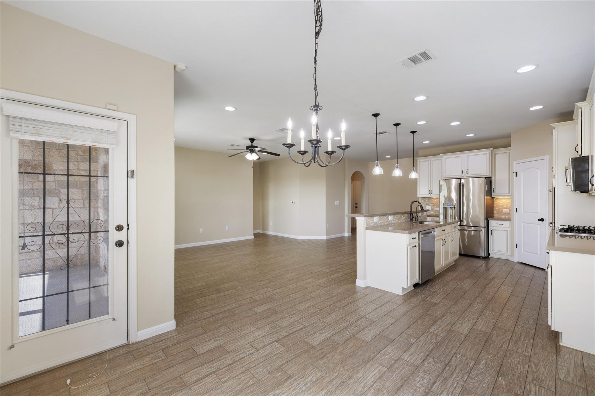 11512 Reading WAY